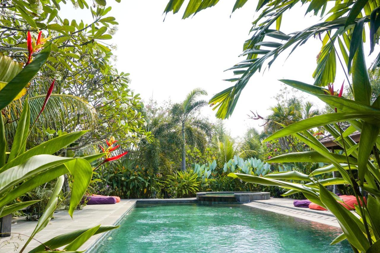 Ibludan Hotel Senggigi Exterior photo