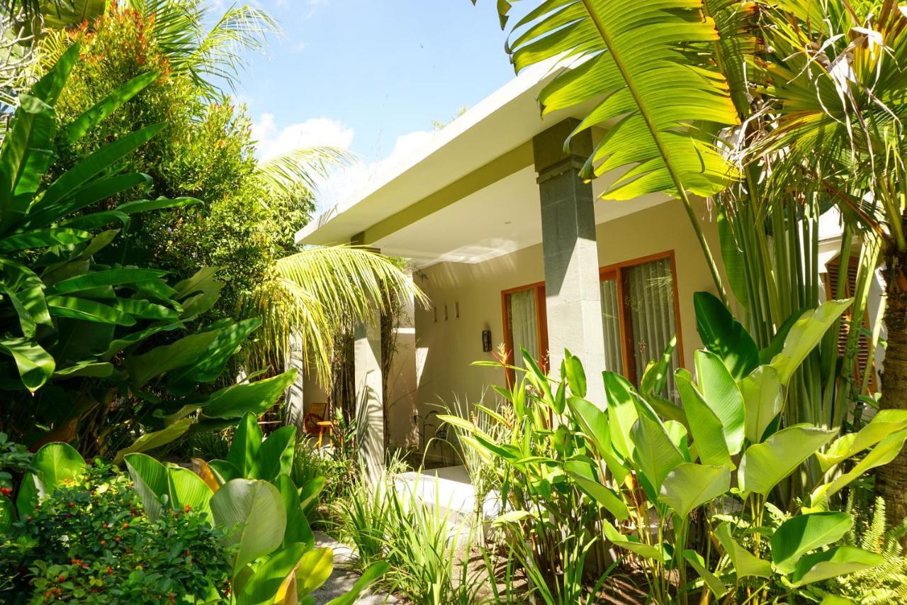 Ibludan Hotel Senggigi Exterior photo
