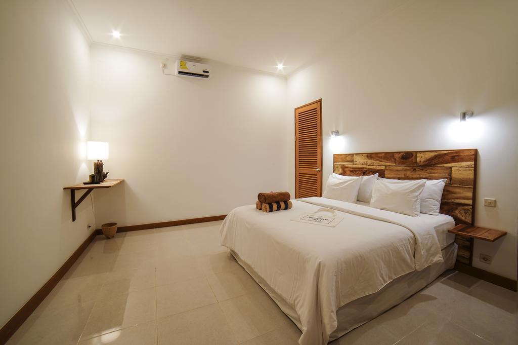 Ibludan Hotel Senggigi Exterior photo